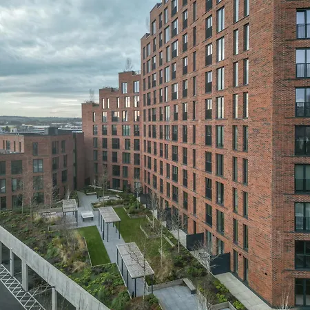 Superior 1 Bed By Leeds Train Staiton