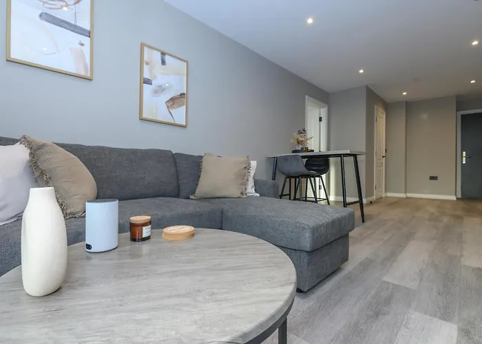 Superior 1 Bed By Train Staiton Апартаменти *