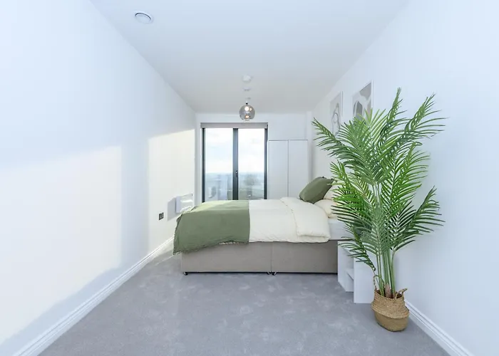 Superior 1 Bed By Train Staiton Λιντς