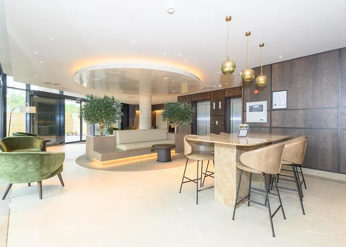 Апартаменти Superior 1 Bed By Train Staiton Лідс